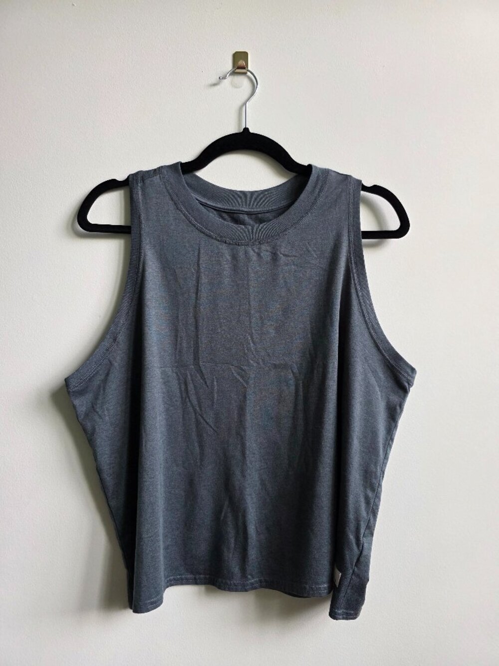 Vuori Women’s XL Energy Cropped Tank Top, Dark Blue-Green